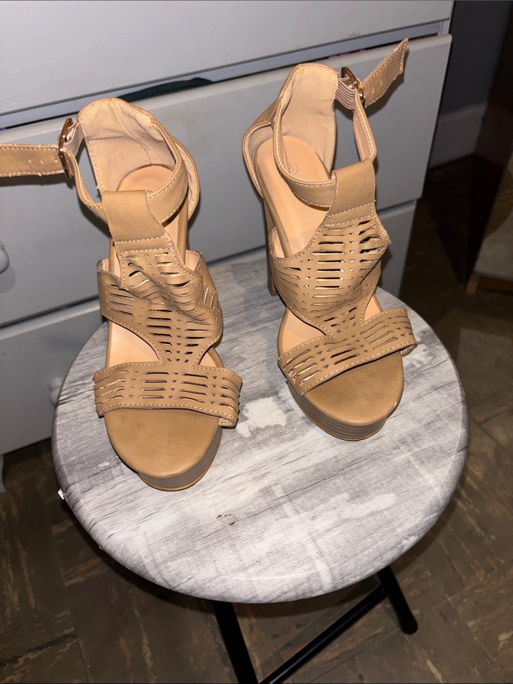 Women's Tan Cutout Ankle Strap Platform Sandals